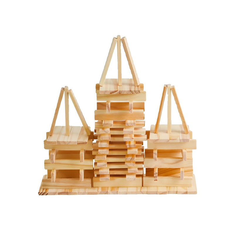 Stack přírodní dřevěné stavební bloky