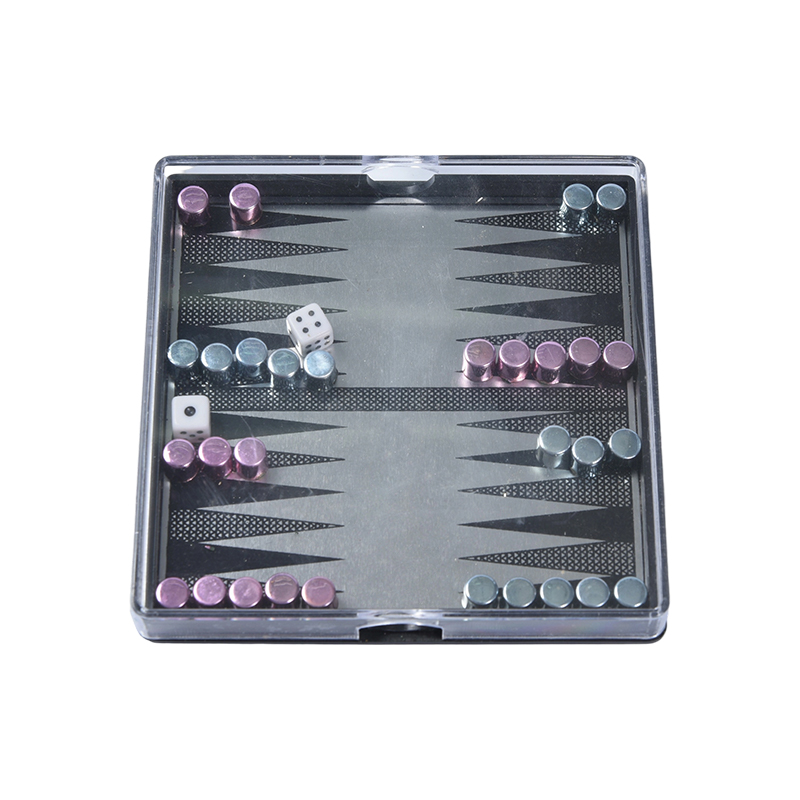 Přenosný magnetický backgammon set