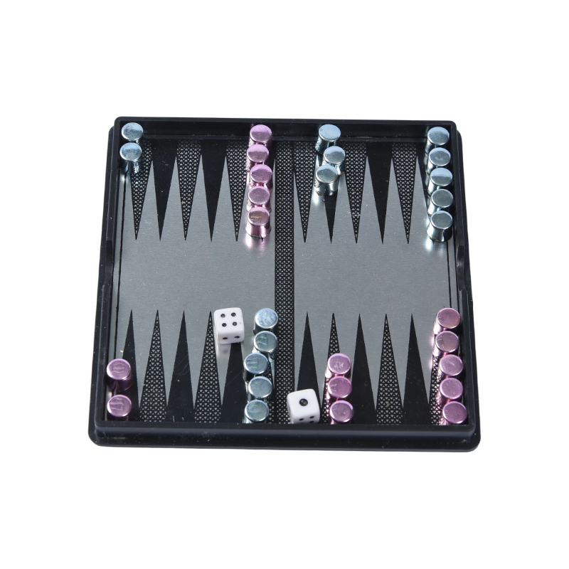 Přenosný magnetický backgammon set